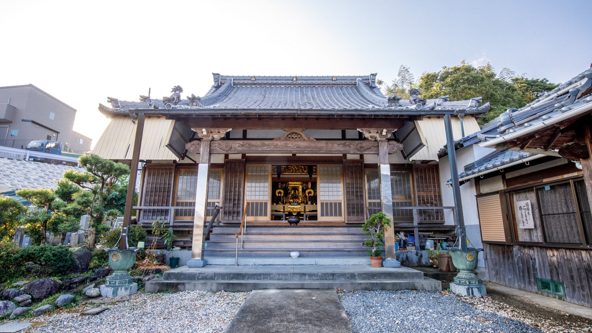 利生山 浄誓寺の外観