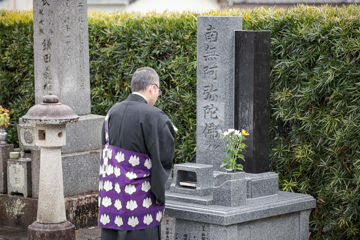 利生山 浄誓寺の境内 6