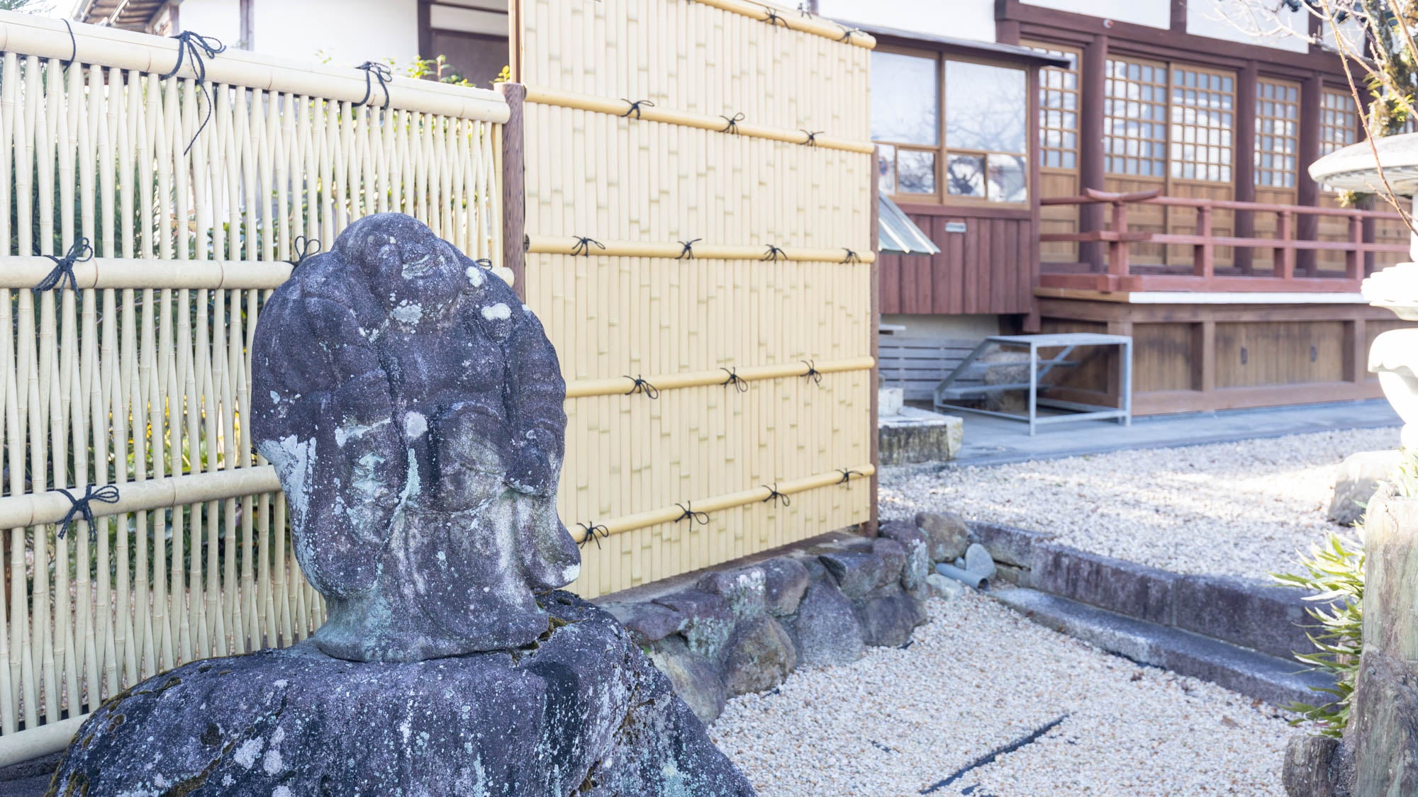 梅松山 菅相寺の境内 4