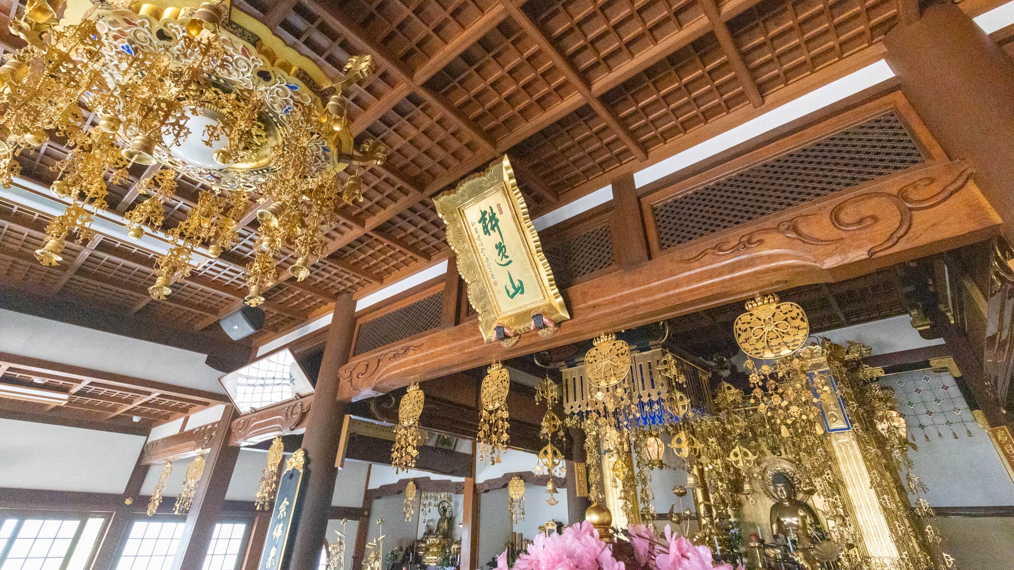 耕逸山 養春院の境内 5