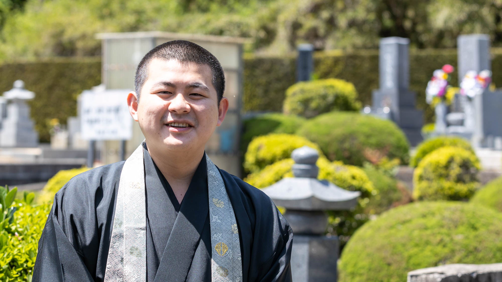 耕逸山 養春院の境内 7